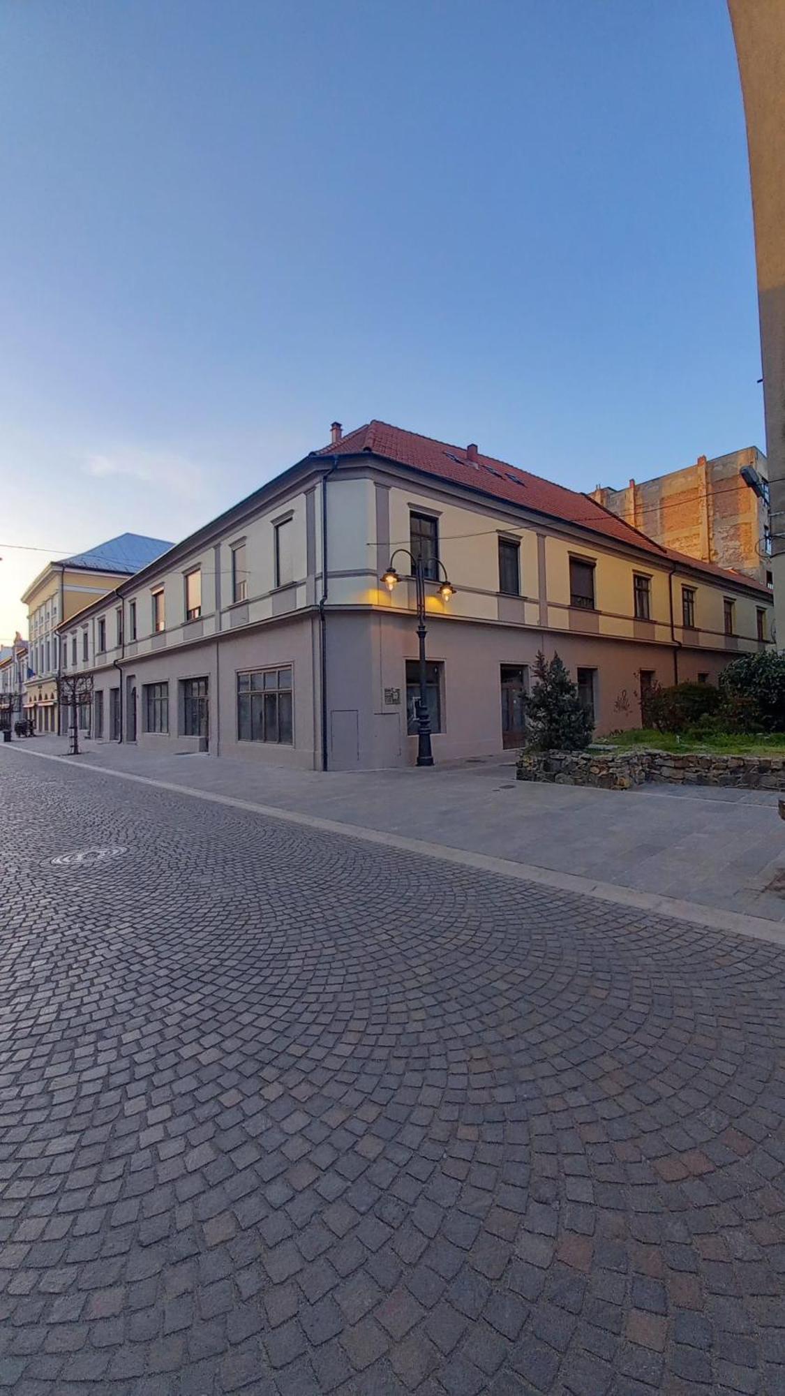 Luna Oradea Extérieur photo